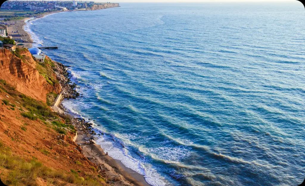 San Clemente's scenic cliffs and coastline — symbolizing strength, resilience, and the natural beauty surrounding local rehab facilities.