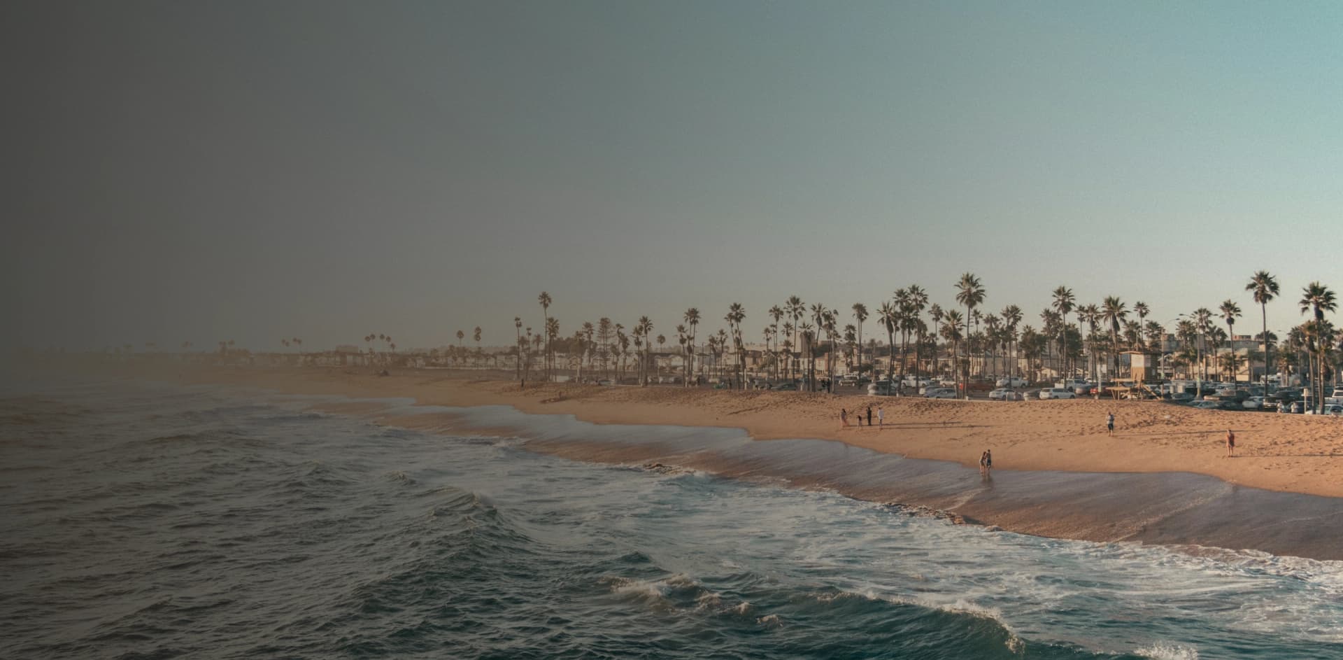 Drug Rehab in Newport Beach Drug rehab in Newport Beach - Scenic view of Newport Beach at sunset — peaceful oceanfront setting ideal for reflection and healing during addiction recovery.